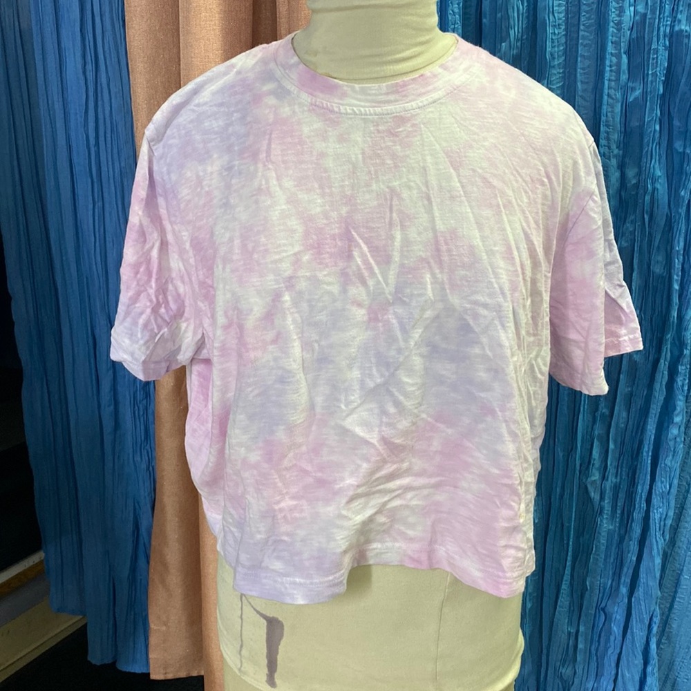 Wild Fable light tie dye oversized cropped shirt